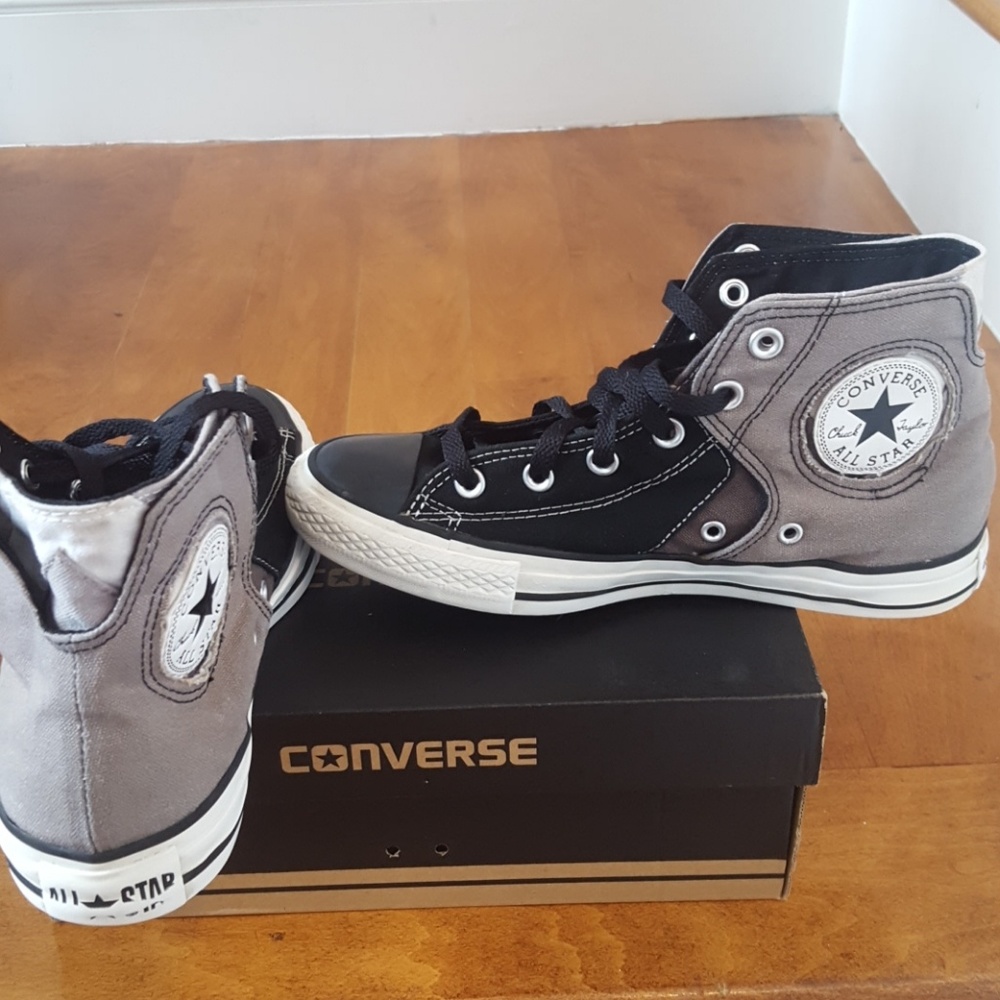 Host Pick!!🖤Converse Sneakers🖤Unisex - Picture 7 of 7